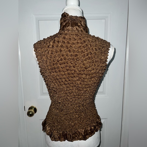 Brown Textured Button-Up Stretchy Top - Picture 2 of 5